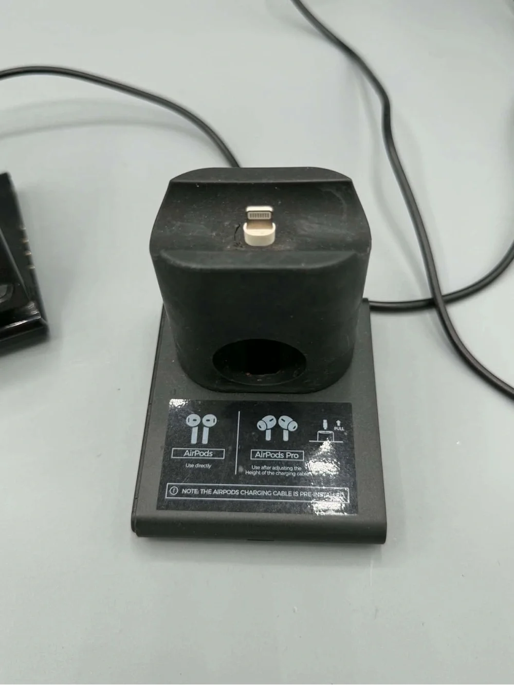 Seneo 3-in-1 magnetic wireless charging station for Apple products